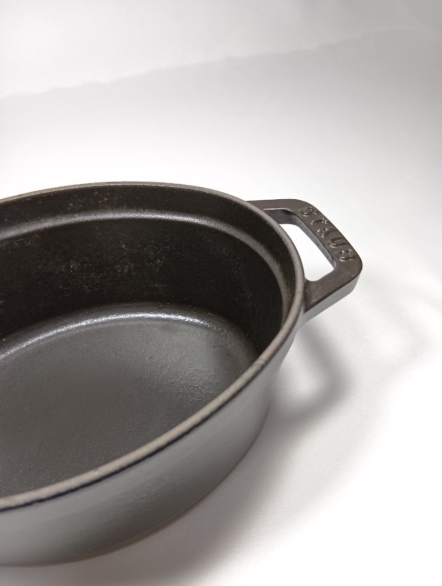 ストウブ staub ピギーココット オーバル 17cm ブラック 鍋 調理 ストウブ staub ピギーココット オーバル 17cm ブラック 鍋 調理