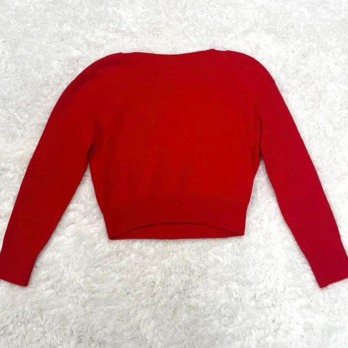 入手困難】【極美品】 CHANEL シャネル パールロゴ ニット 入手困難】【極美品】 CHANEL シャネル パールロゴ ニット