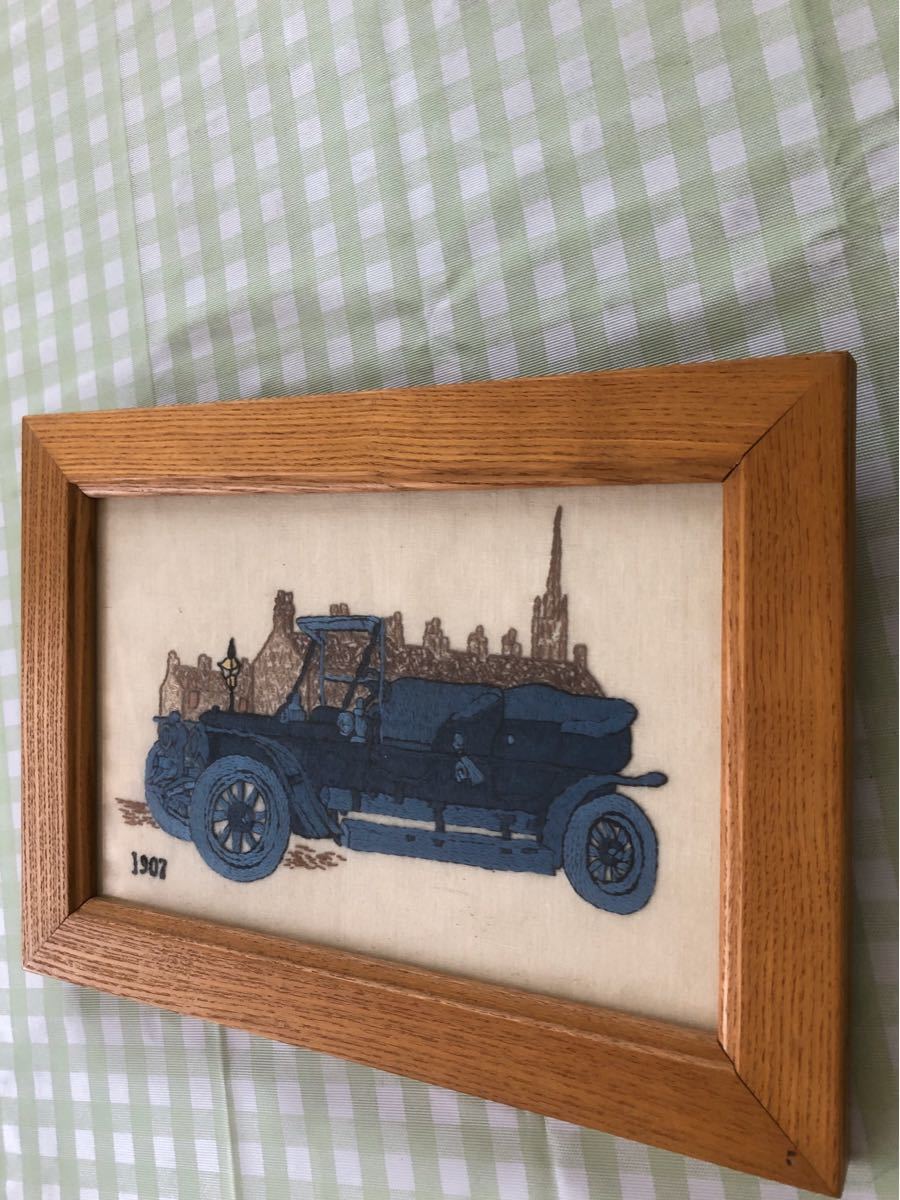 アンティーク車の刺繍絵画・佐藤瑞子作