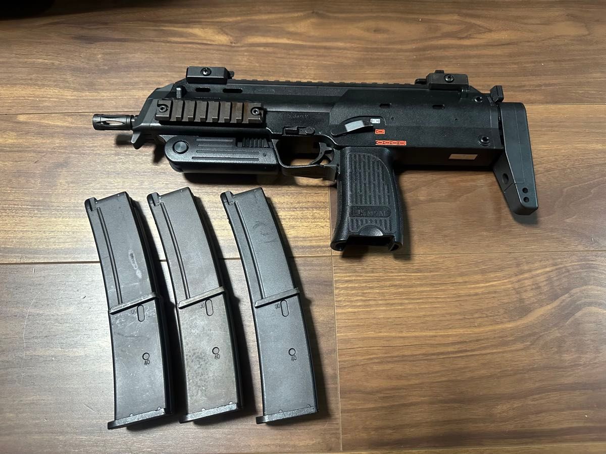 価格改正セール!KSC MP7 A1 ガスガン スミ入れ!!予備2本マガジン付き KSC ガスブローバック MP7A1 ガスガン MP7 予備マガジン2本付き