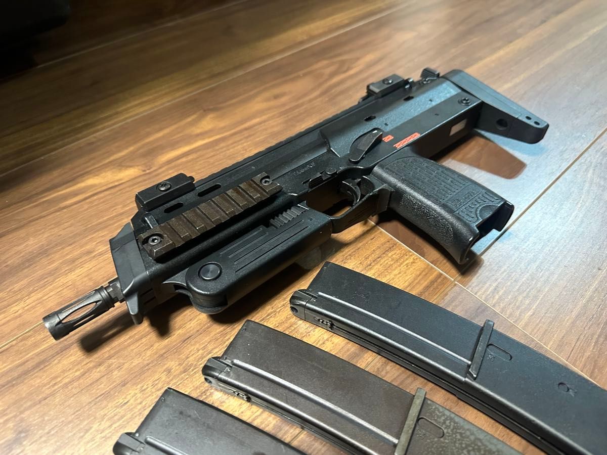 価格改正セール!KSC MP7 A1 ガスガン スミ入れ!!予備2本マガジン付き KSC ガスブローバック MP7A1 ガスガン MP7 予備マガジン2本付き