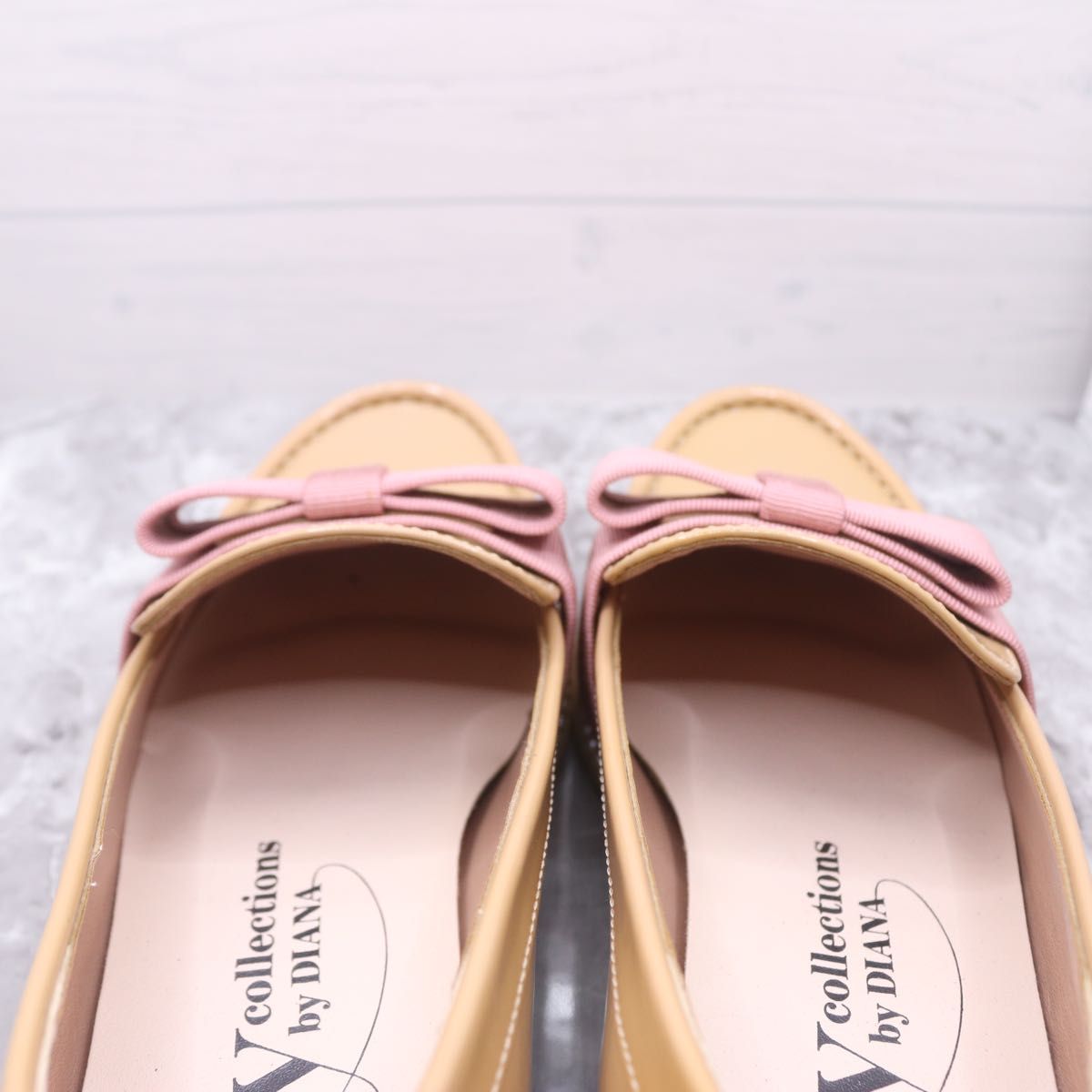 美品】dianaダイアナ リボン パール エナメルローファー chay 美品】dianaダイアナ リボン パール エナメルローファー chay
