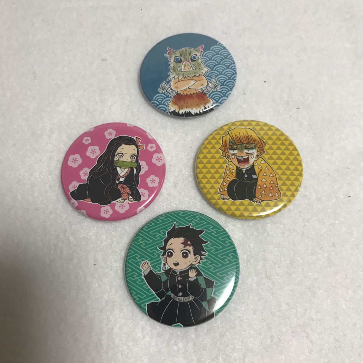 ... blade .. charcoal ... legume ...... flat ... kamaboko . Jump shop JF2020 collection can badge small ........