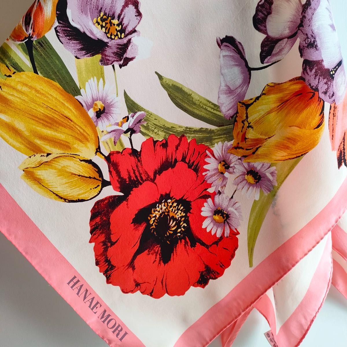 HANAE MORI ハナエモリ 森英恵 花柄 シルク スカーフ ピンク HANAE MORI ハナエモリ 森英恵 花柄 シルク スカーフ ピンク