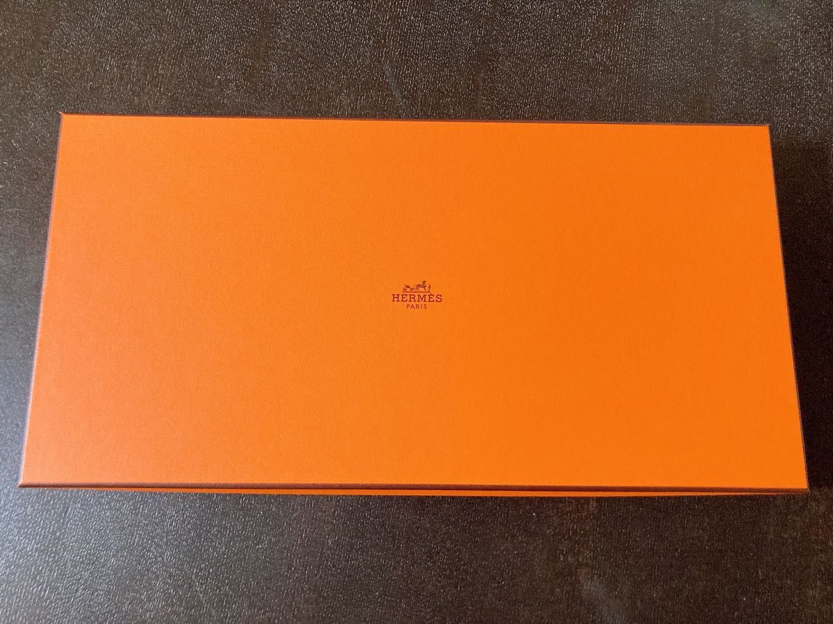 未使用 タグ付き HERMES エルメス カレ ハンド タオル 2枚セット 未使用 タグ付き HERMES エルメス カレ ハンド タオル 2枚セット