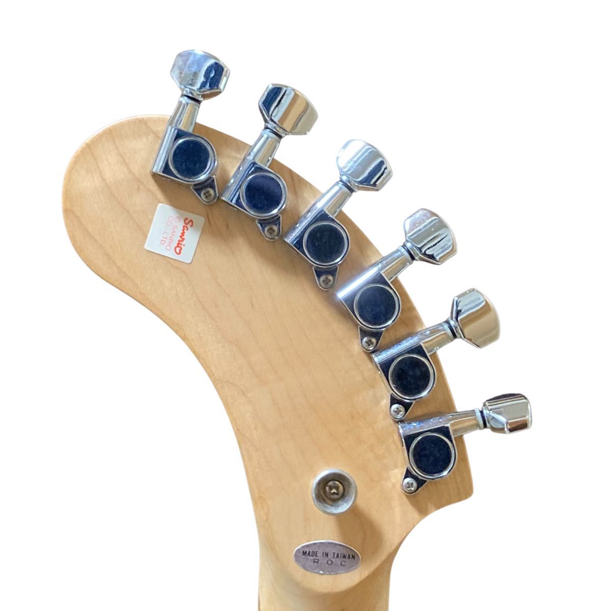 超美品 ハローキティ エレキギター FERNANDES アンプ内蔵 ZO-3 超美品 ハローキティ エレキギター FERNANDES アンプ内蔵 ZO-3
