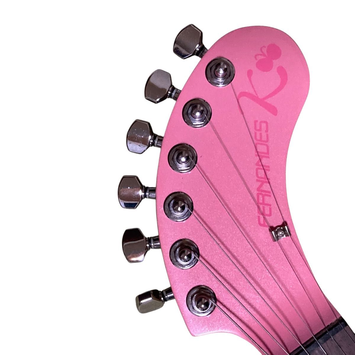 超美品 ハローキティ エレキギター FERNANDES アンプ内蔵 ZO-3 超美品 ハローキティ エレキギター FERNANDES アンプ内蔵 ZO-3