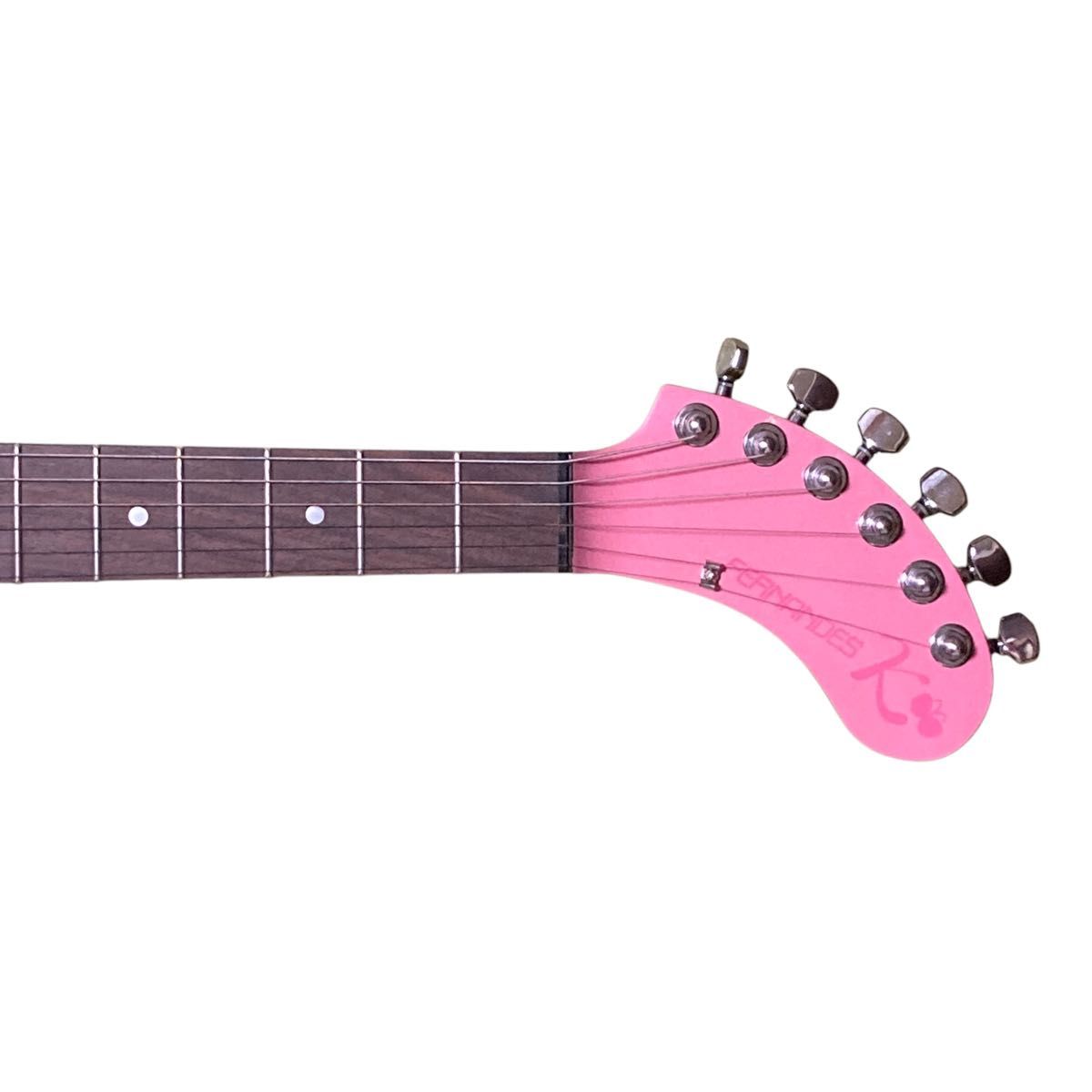 超美品 ハローキティ エレキギター FERNANDES アンプ内蔵 ZO-3 超美品 ハローキティ エレキギター FERNANDES アンプ内蔵 ZO-3