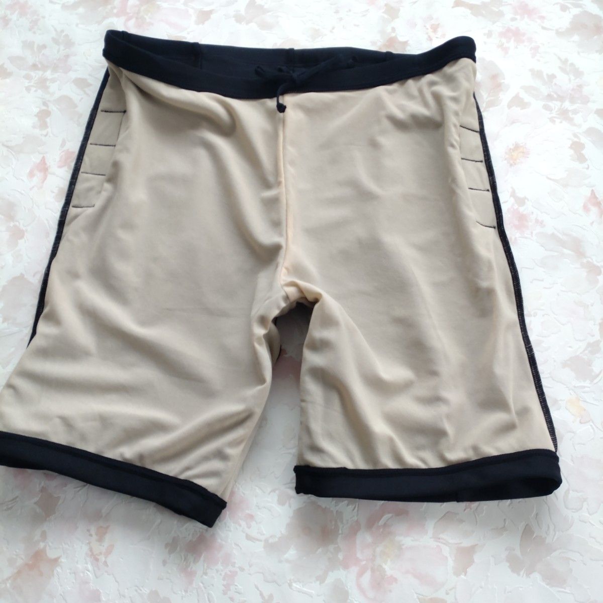 新品 アリーナ arena ワコール wacoal 最新 フィットネス水着 黒