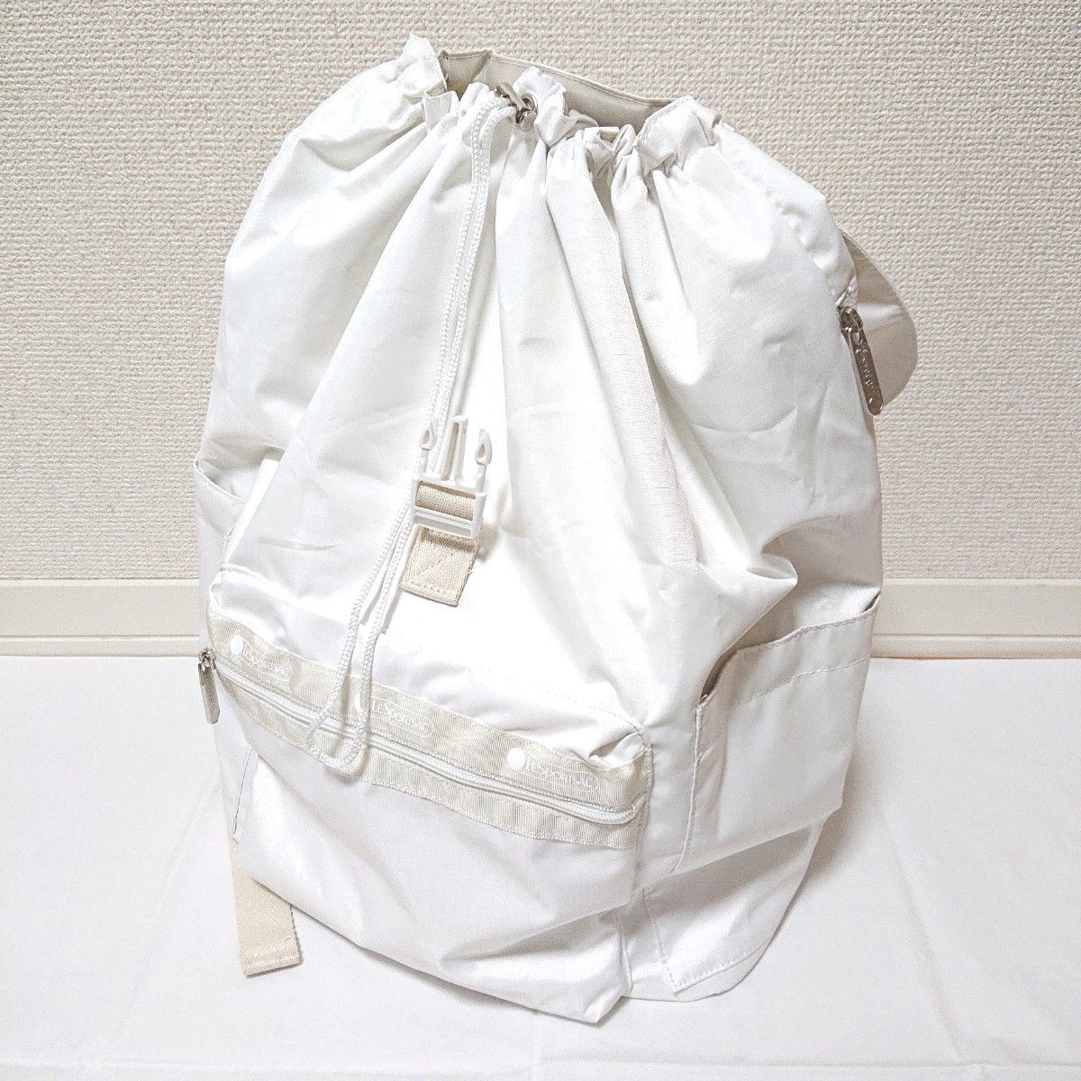 LeSportsac × Megumi Kanzaki SMART FLAP BACKPACK2メレンゲ LeSportsac × Megumi Kanzaki SMART FLAP BACKPACK2メレンゲ