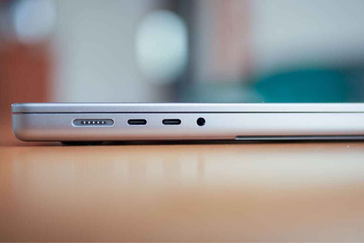 Macbook Pro M1 Max(10コアCPU/32コアGPU) 16inch 32GB/2TB Macbook Pro M1 Max(10コアCPU/32コアGPU) 16inch 32GB/2TB