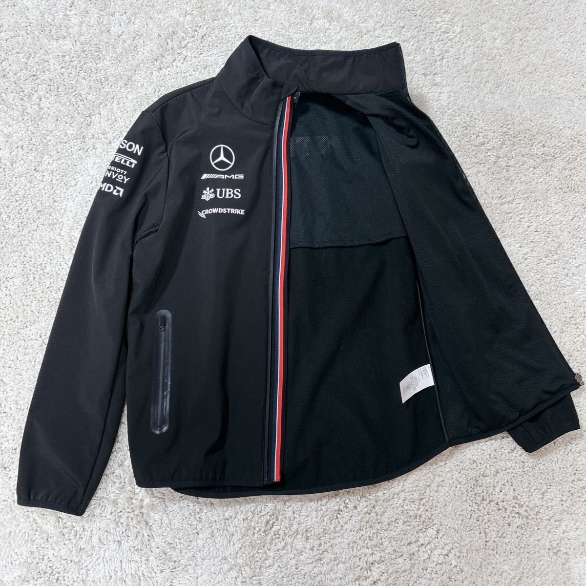 極美品】F1 公式 メルセデスベンツ AMG Petronas ブルゾン 極美品】F1 公式 メルセデスベンツ AMG Petronas ブルゾン