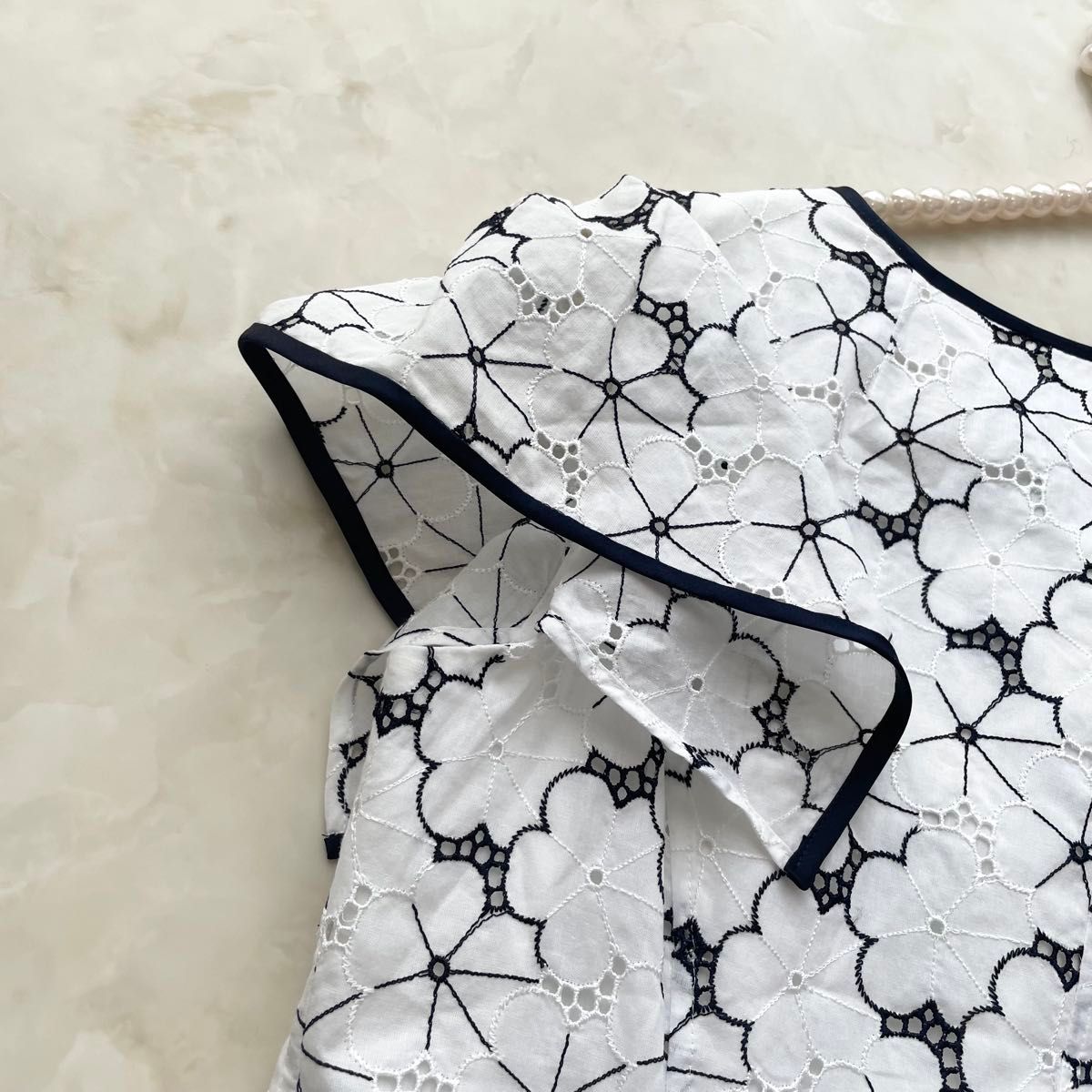 新品 Rene ルネ 総刺繍 総レース ワンピース フレア Aライン 花 新品 Rene ルネ 総刺繍 総レース ワンピース フレア Aライン 花