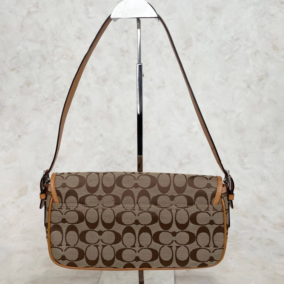 人気】COACH コーチ ワンショルダーバック シグネチャー 人気】COACH コーチ ワンショルダーバック シグネチャー
