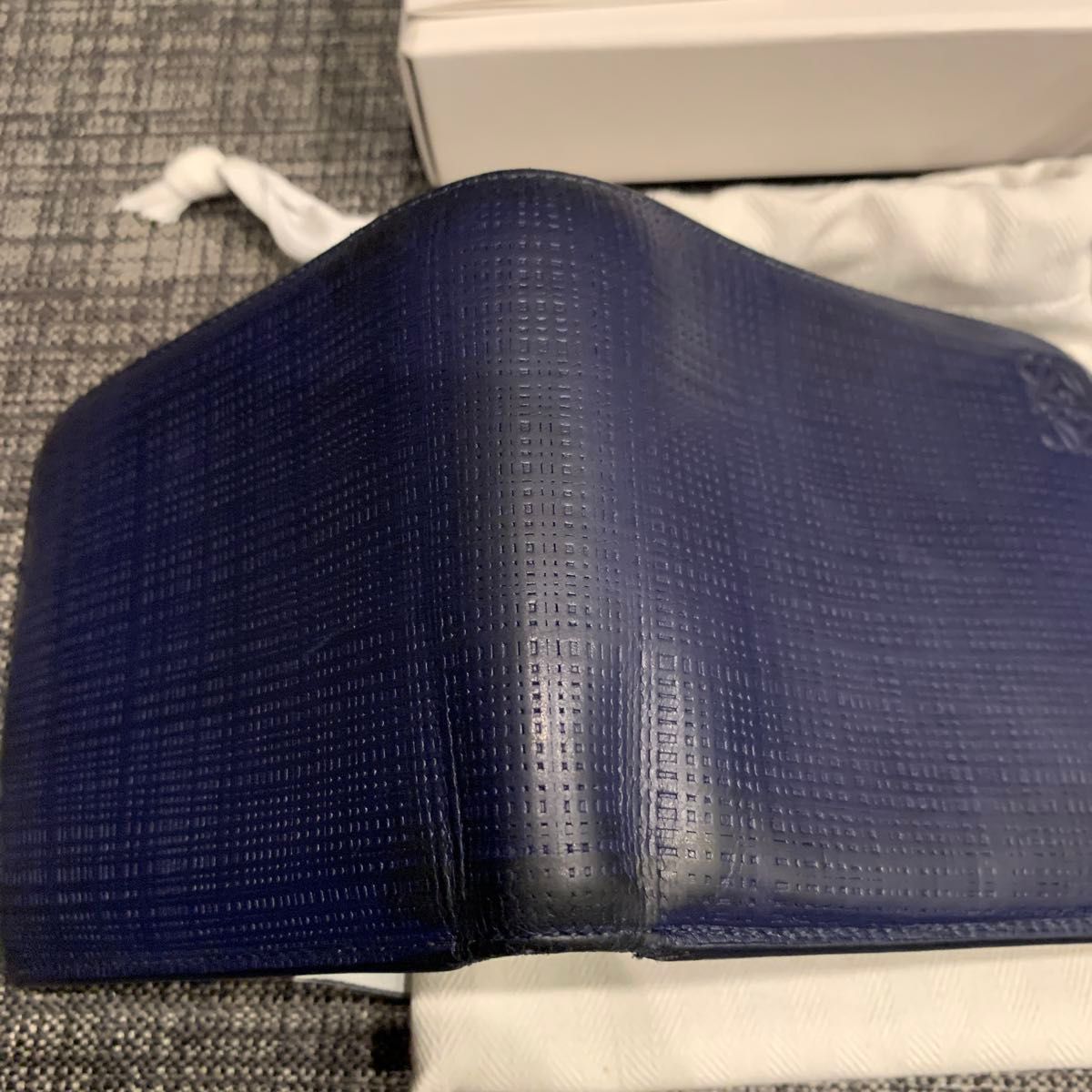 LOEWE ロエベ 二つ折り財布 ウォレット ネイビー|Yahoo!フリマ LOEWE ロエベ 二つ折り財布 ウォレット ネイビー|Yahoo!フリマ