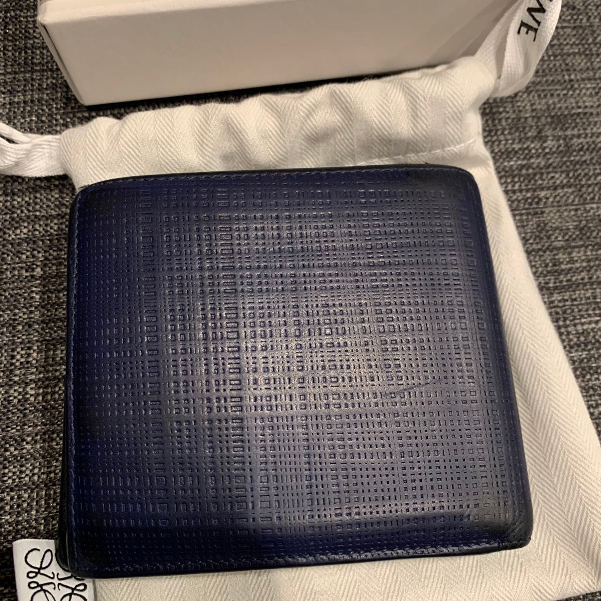 LOEWE ロエベ 二つ折り財布 ウォレット ネイビー|Yahoo!フリマ LOEWE ロエベ 二つ折り財布 ウォレット ネイビー|Yahoo!フリマ