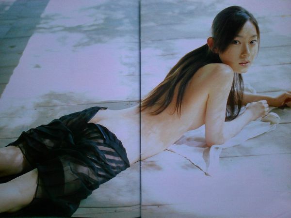 切り抜き★小橋めぐみ★セミヌード★グラビア★プレイボーイ/2002年9月24日_画像3