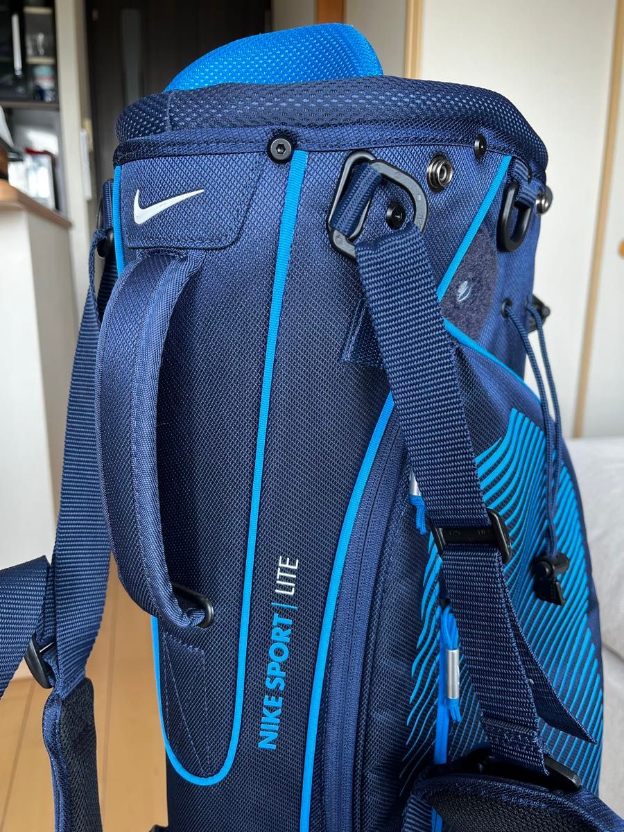 極美品 希少ナイキ NIKE スタンド型キャディバッグ 超軽量 極美品 希少ナイキ NIKE スタンド型キャディバッグ 超軽量