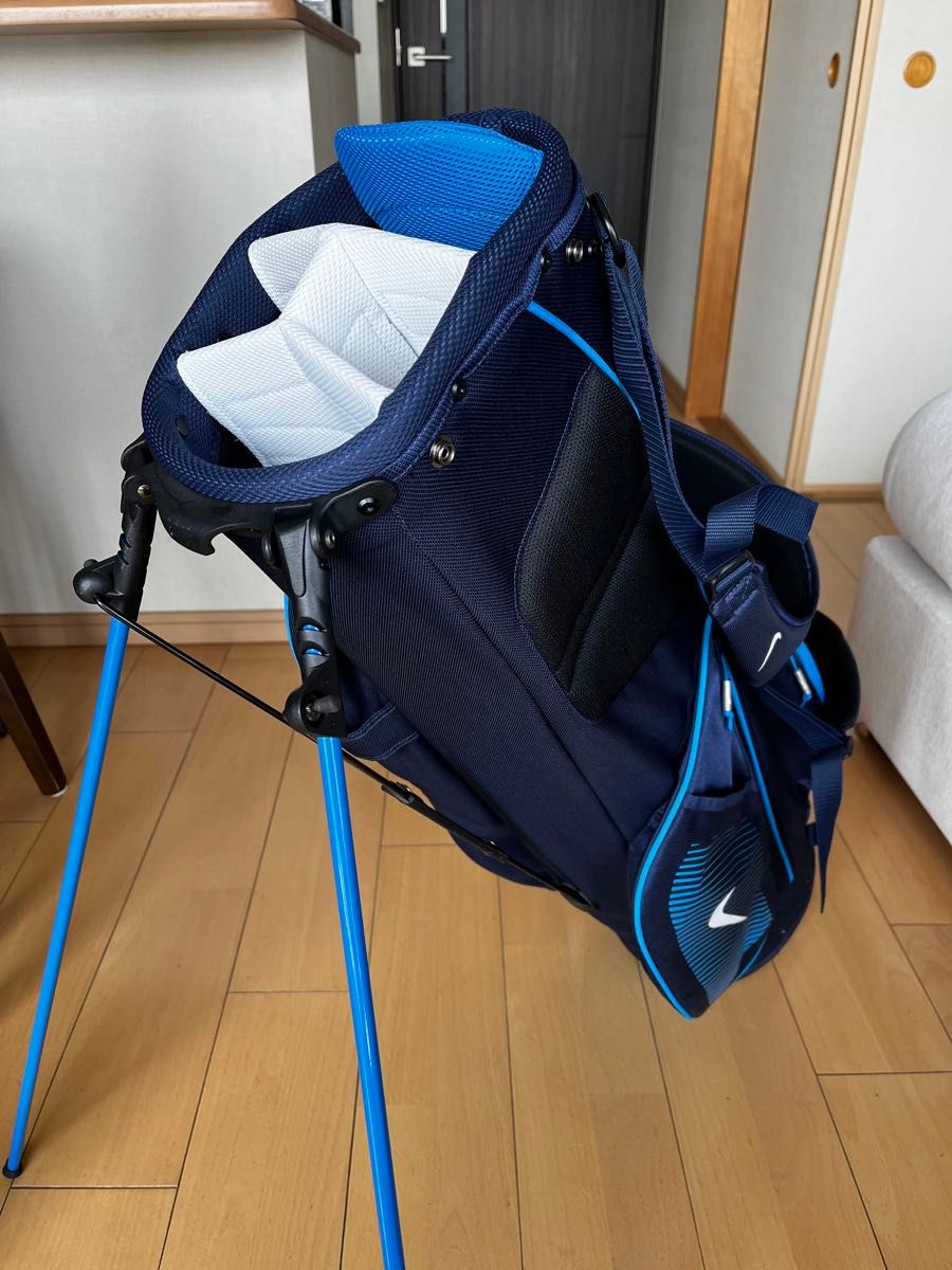 極美品 希少ナイキ NIKE スタンド型キャディバッグ 超軽量 極美品 希少ナイキ NIKE スタンド型キャディバッグ 超軽量