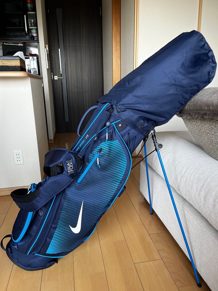極美品 希少ナイキ NIKE スタンド型キャディバッグ 超軽量 極美品 希少ナイキ NIKE スタンド型キャディバッグ 超軽量
