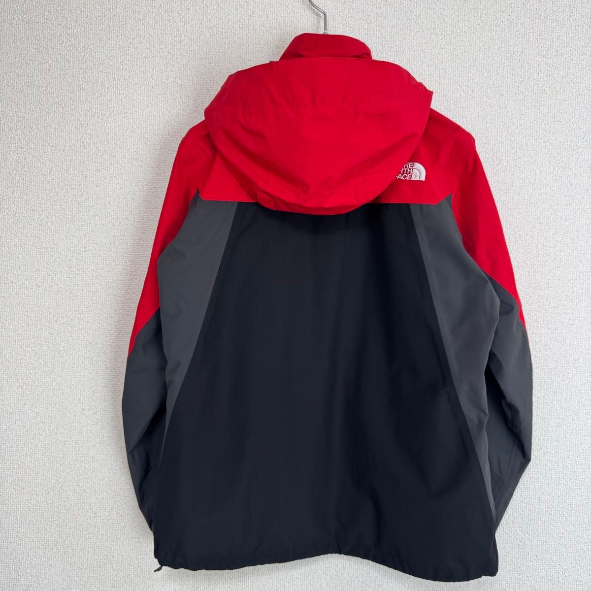 THE NORTH FACE ノースフェイス ナイロンジャケット マウンテン THE NORTH FACE ノースフェイス ナイロンジャケット マウンテン