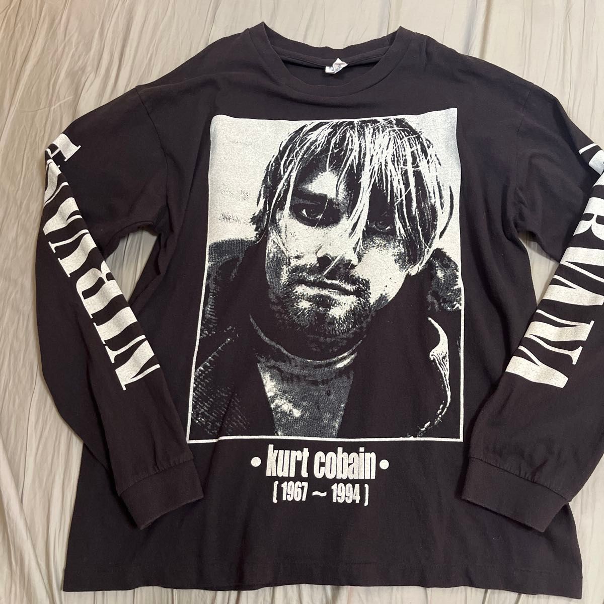 90s Kurt Cobain 追悼Tシャツ カートコバーン nirvana 長袖 ロン 90s Kurt Cobain 追悼Tシャツ カートコバーン nirvana 長袖 ロン