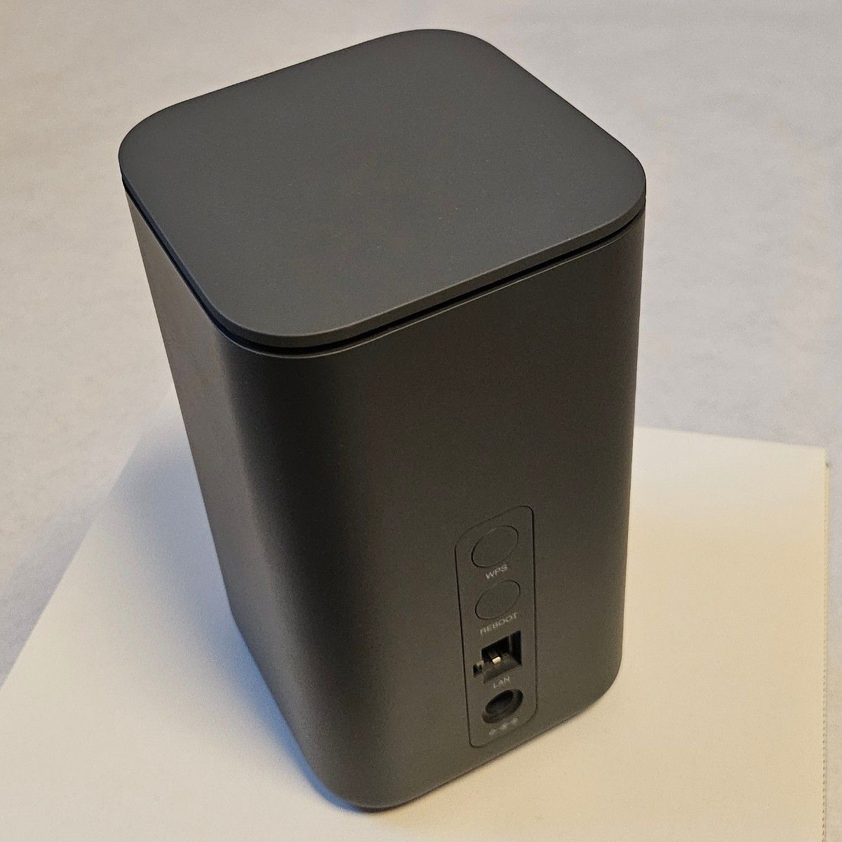美品】docomo home 5G HR01 ホームルーター 楽天SIM設定済み 美品】docomo home 5G HR01 ホームルーター 楽天SIM設定済み