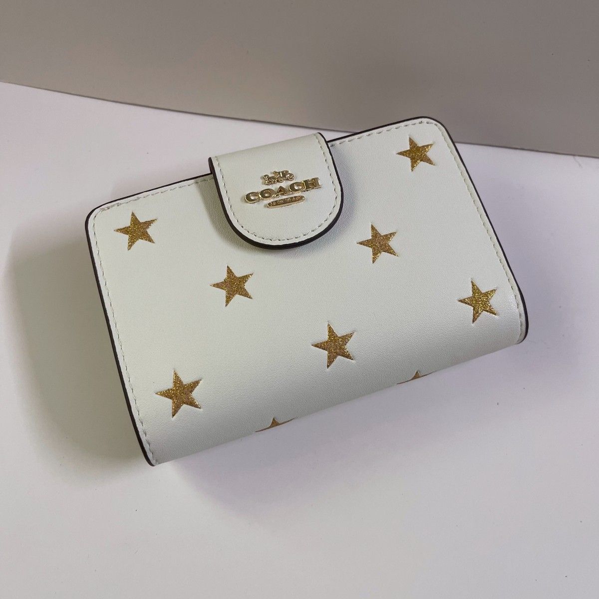 COACH コーチ ゴールドスター ホワイト 二つ折り財布 レディース COACH コーチ ゴールドスター ホワイト 二つ折り財布 レディース