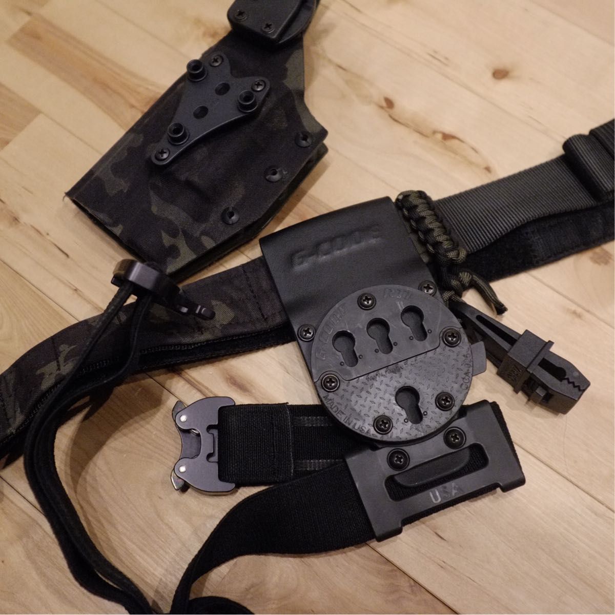 PSI GEAR ブラックマルチカムベルト ホルスター付き PSI GEAR ブラックマルチカムベルト ホルスター付き g-code
