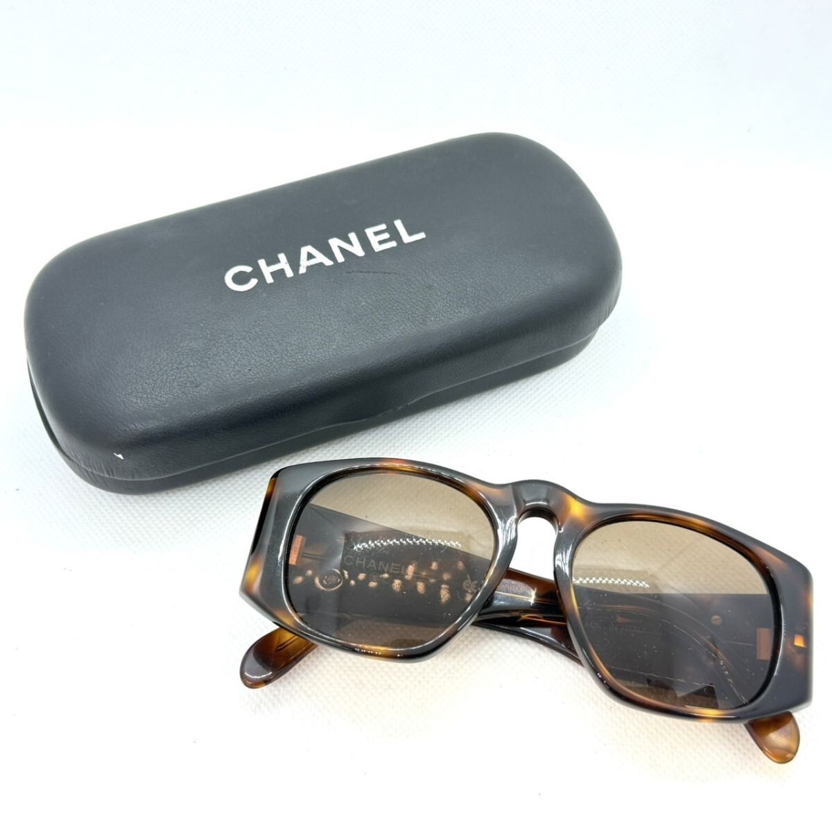 T825-K18-2064◎ CHANEL シャネル サングラス 01450 91235 ココ T825-K18-2064◎ CHANEL シャネル サングラス 01450 91235 ココ