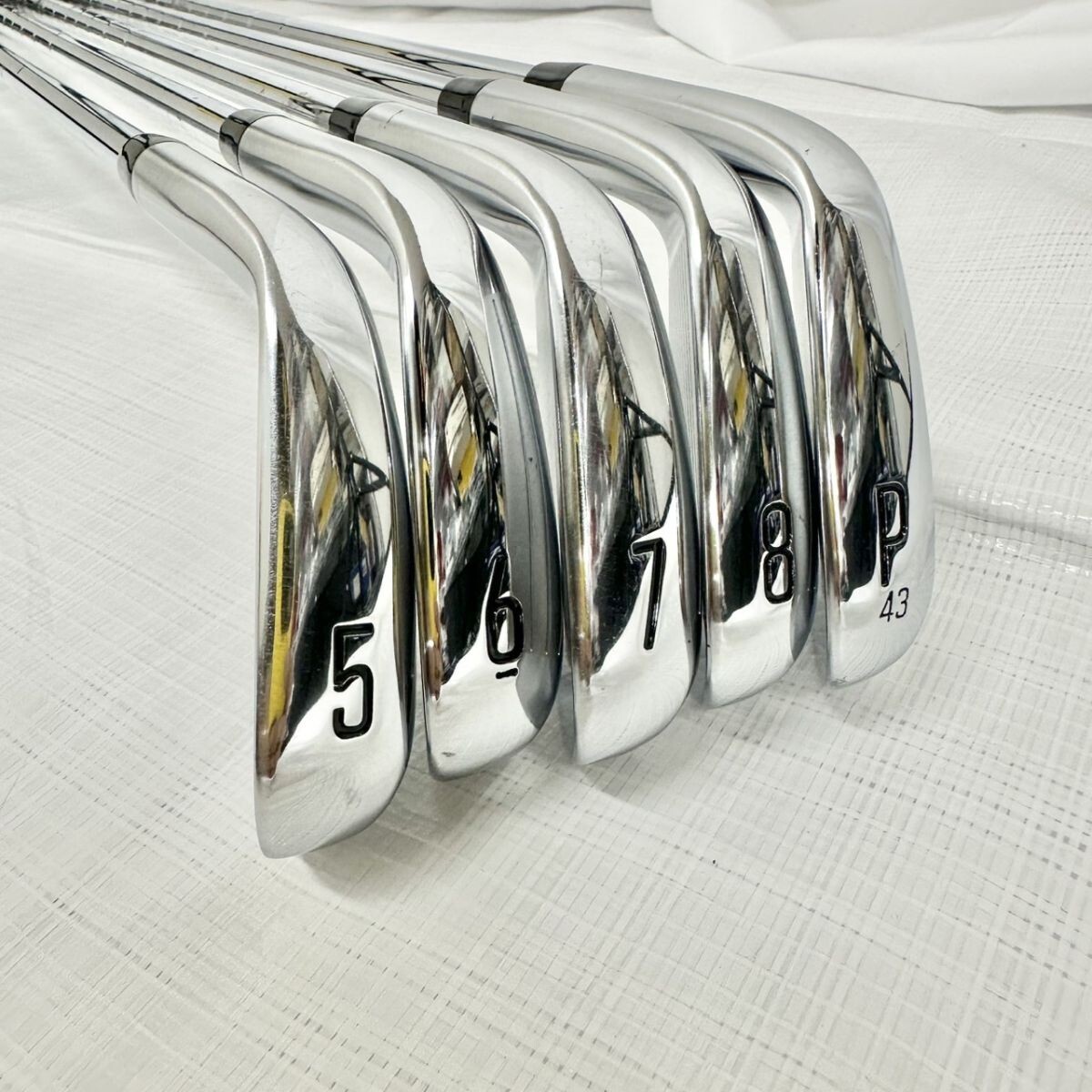 V026-CH1-213 Titleist タイトリスト T200 アイアン 5~8 P