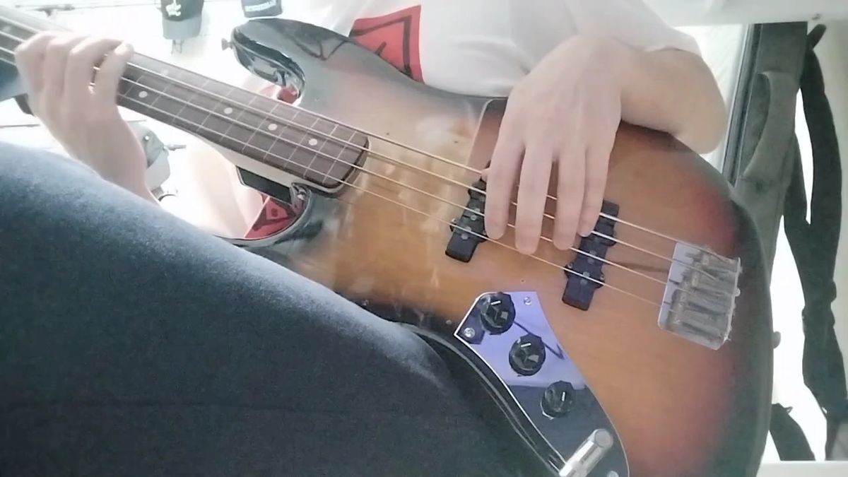 生産完了品】Vivie Fenne Comp ベースエフェクター 生産完了品】Vivie Fenne Comp ベースエフェクター