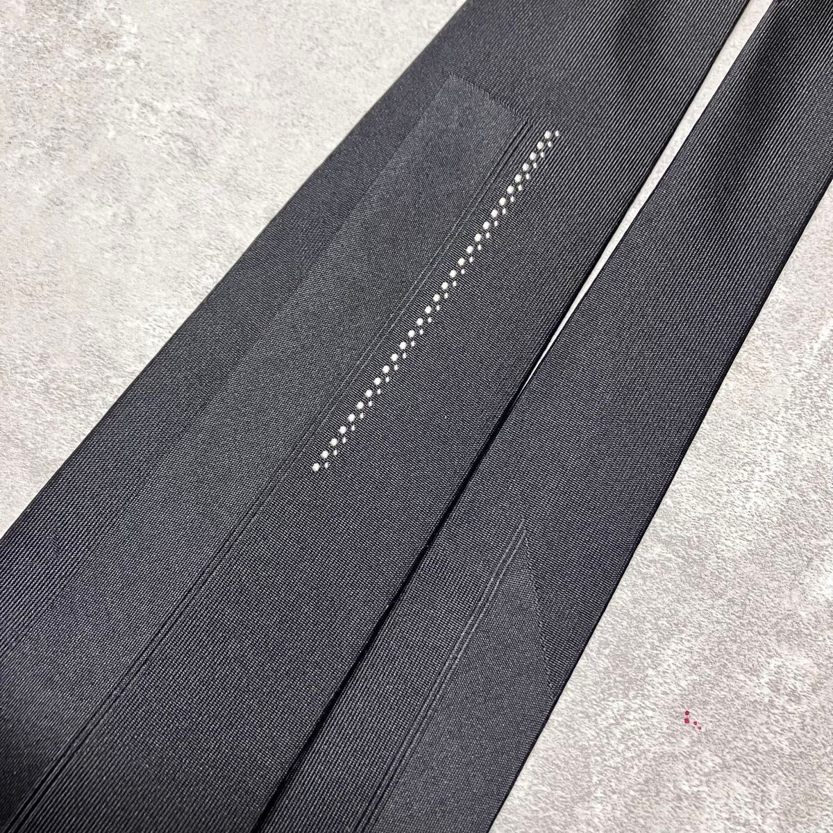 極美品 Yohji Yamamoto ヨウジヤマモト ネクタイ シルク 極美品 Yohji Yamamoto ヨウジヤマモト ネクタイ シルク