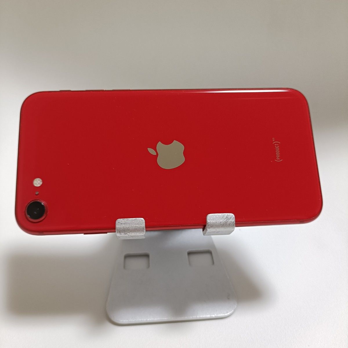 美品新品バッテリー iPhone SE 第2世代 128GB (PRODUCT)RED 美品新品バッテリー iPhone SE 第2世代 128GB (PRODUCT)RED
