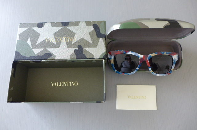 【特別セール品】 即決 美品 イタリア製 国内正規品 VALENTINO 迷彩 サングラス ヴァレンティノ V720SC 男性用 【特別セール品】 即決 美品 イタリア製 国内正規品 VALENTINO 迷彩 サングラス ヴァレンティノ V720SC 男性用