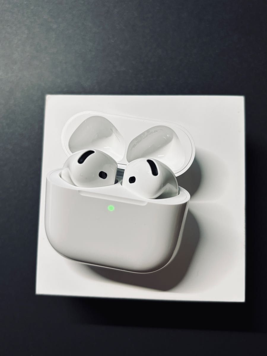 ほぼ新品】【保証有り】AirPods4 ANCモデル ノイキャン付き ほぼ新品】【保証有り】AirPods4 ANCモデル ノイキャン付き