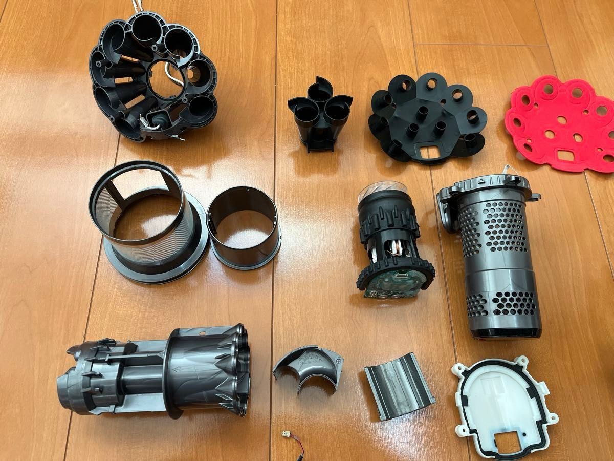 ダイソン デジタルスリム SV18 完全分解・フル洗浄 動作確認済み ダイソン デジタルスリム SV18 完全分解・フル洗浄 動作確認済み