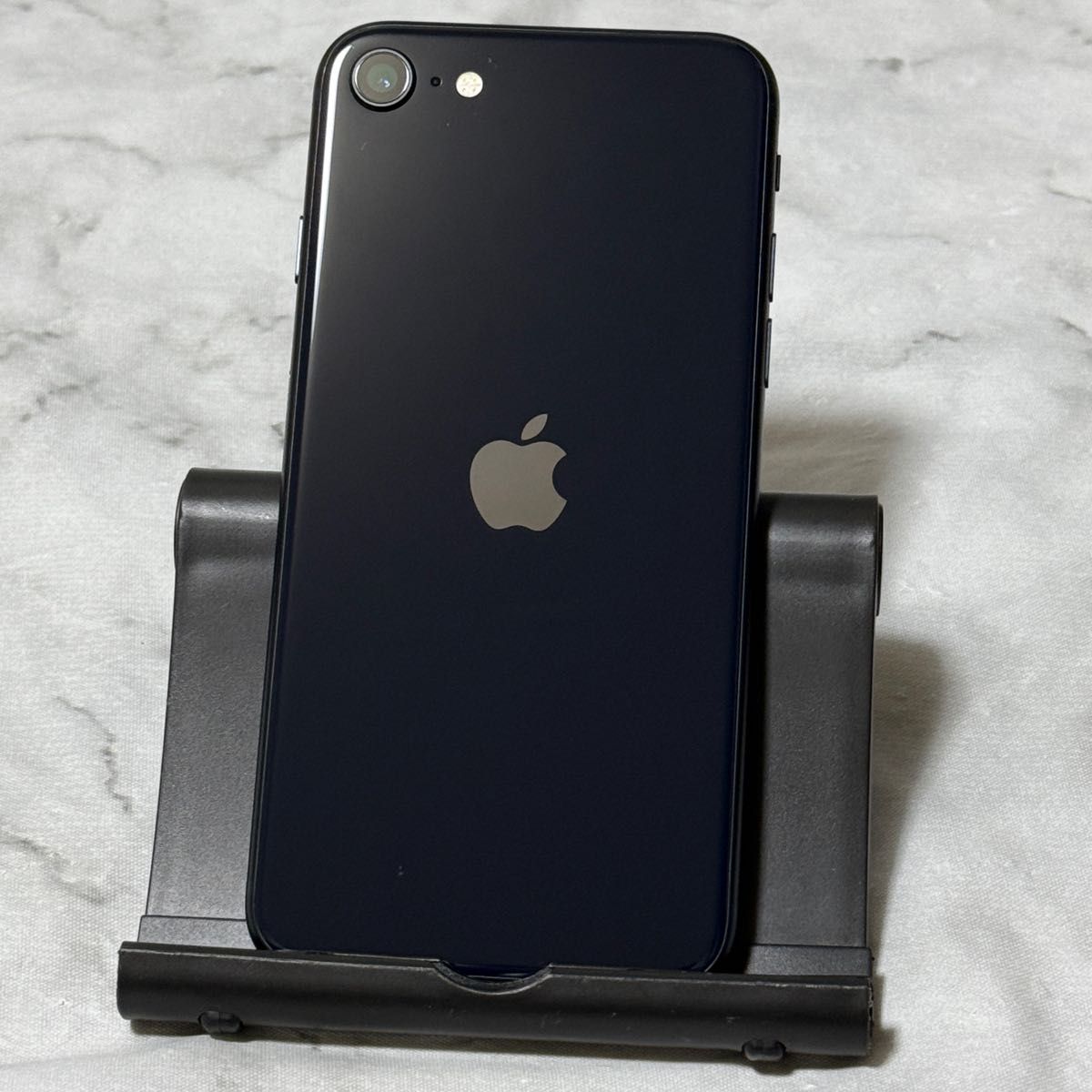 iPhone SE3 128GB ミッドナイト SIMフリー バッテリー100 iPhone SE3 128GB ミッドナイト SIMフリー バッテリー100