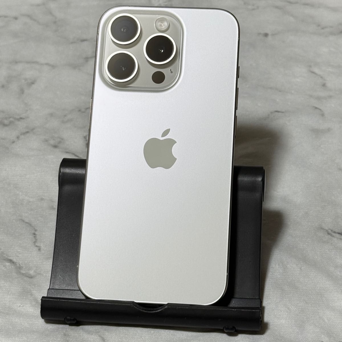 iPhone 15 Pro 128GB ホワイトチタニウム SIMフリー バッテリー iPhone 15 Pro 128GB ホワイトチタニウム SIMフリー バッテリー