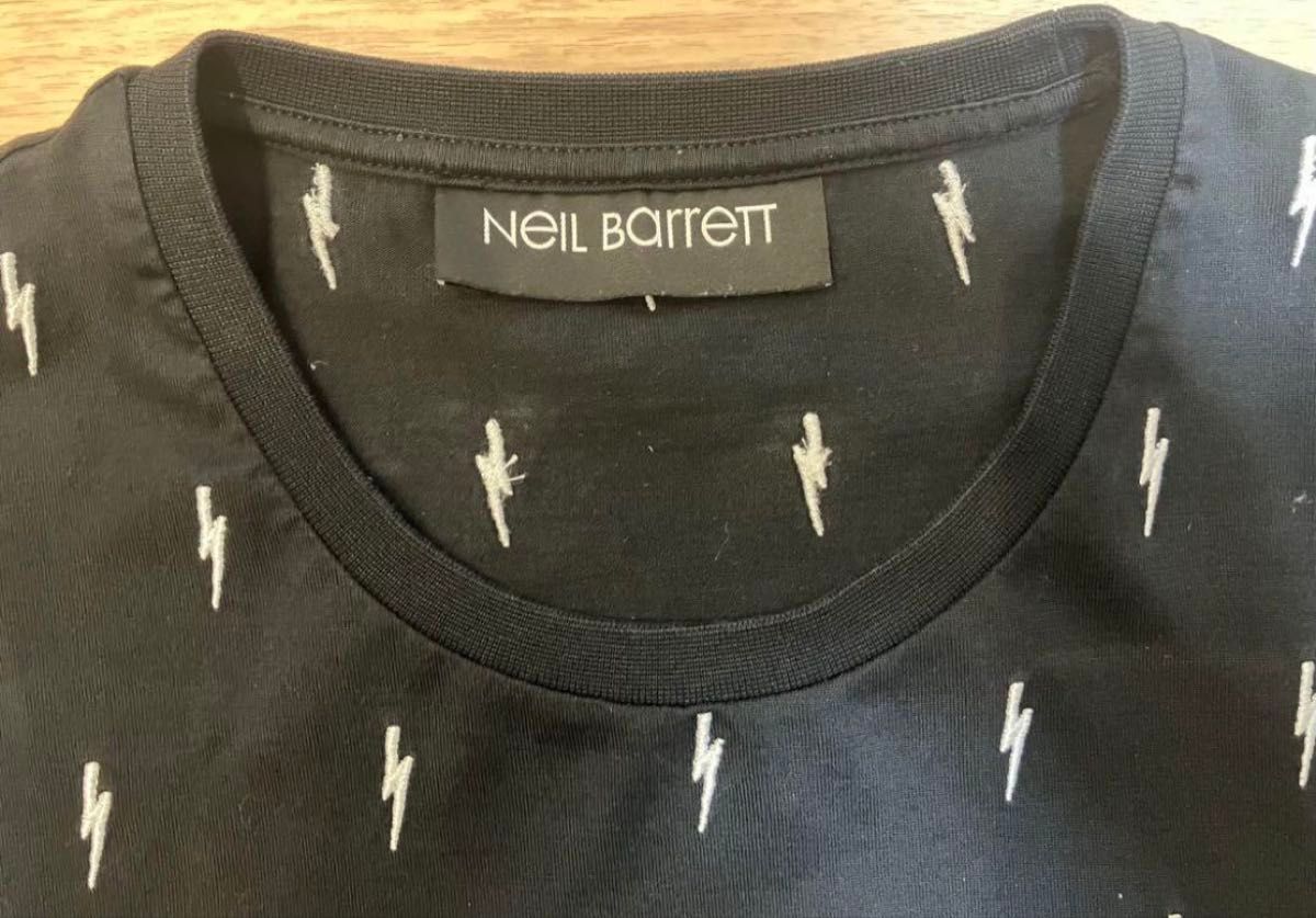 Neil Barrett ニールバレット サンダーボルト刺繍 Tシャツ Neil Barrett ニールバレット サンダーボルト刺繍 Tシャツ