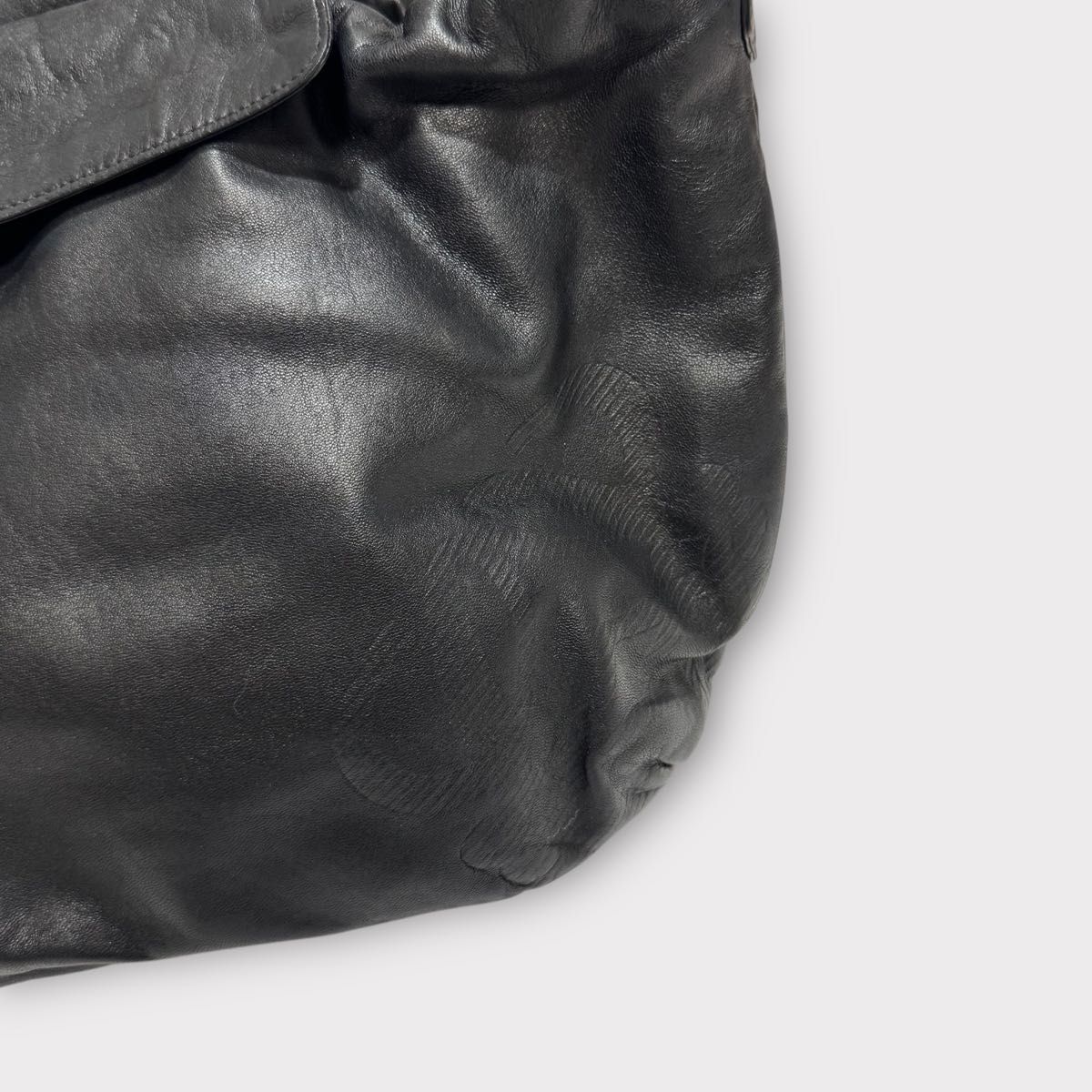 美品 LOEWE ロエベ ショルダーバッグ アナグラム 肩がけ 斜 美品 LOEWE ロエベ ショルダーバッグ アナグラム 肩がけ 斜