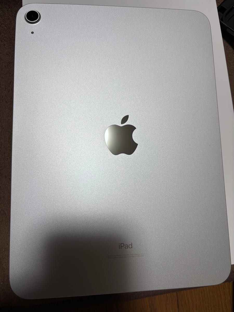 極美品】iPad Wi-Fi 64GB シルバー(第10世代)付属品 フィルム 極美品】iPad Wi-Fi 64GB シルバー(第10世代)付属品 フィルム