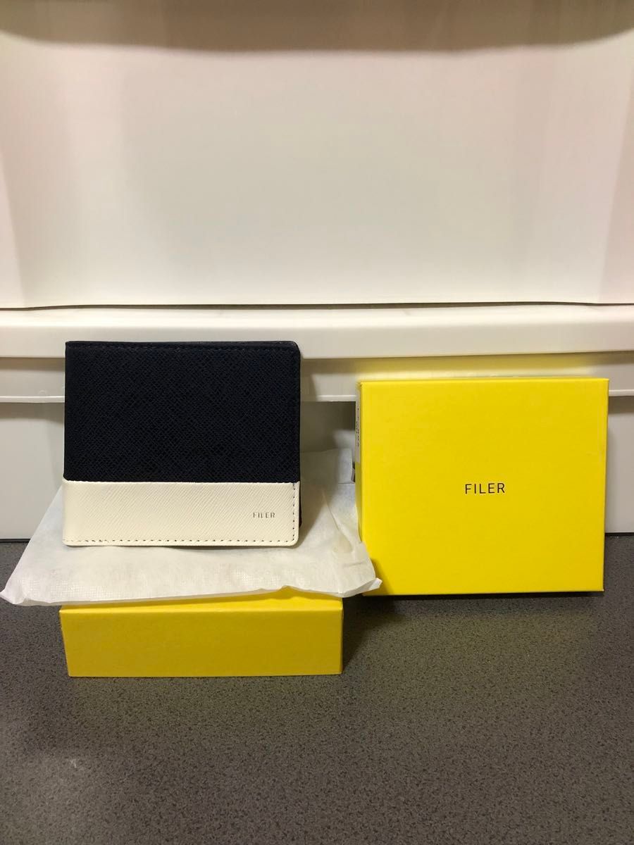 未使用】FILER フィレール 二つ折り財布 ネイビー/ホワイト 未使用】FILER フィレール 二つ折り財布 ネイビー/ホワイト