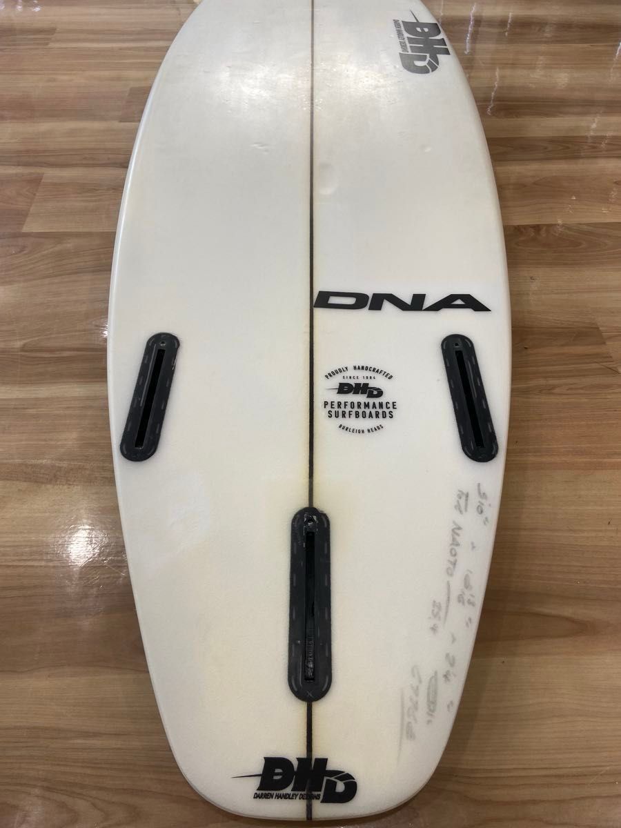 DHD MFDNA 中古ボード ダレン・ハンドレー 5'10_18 13/16_2 1/4 DHD MFDNA 中古ボード ダレン・ハンドレー 5'10_18 13/16_2 1/4