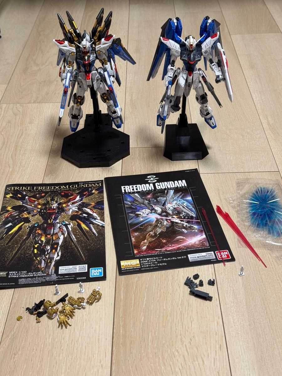 MGEX ストライクフリーダムガンダム & MG フリーダムガンダム 2 MGEX ストライクフリーダムガンダム & MG フリーダムガンダム 2