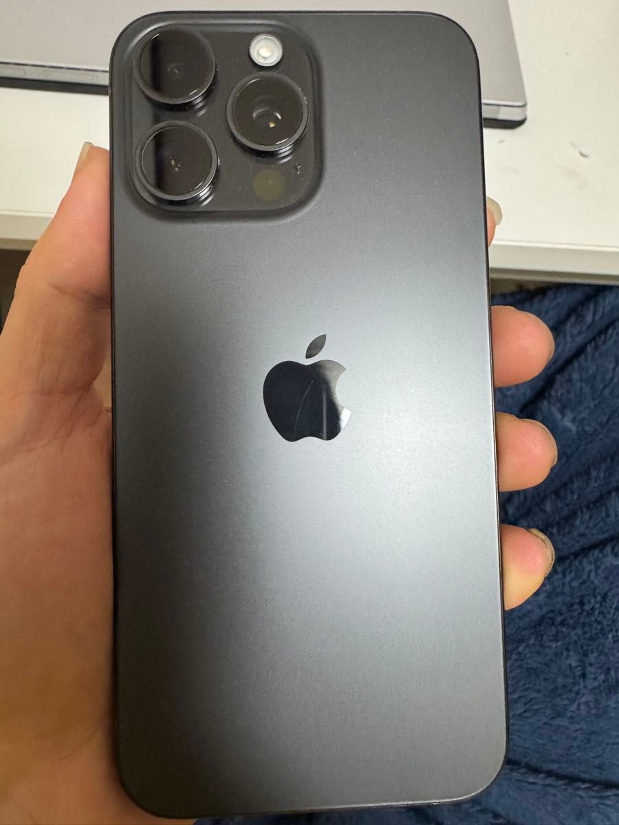 アメリカ版Apple iPhone 15 Pro Max 256GB ブラック 極美品 新品 アメリカ版Apple iPhone 15 Pro Max 256GB ブラック 極美品 新品