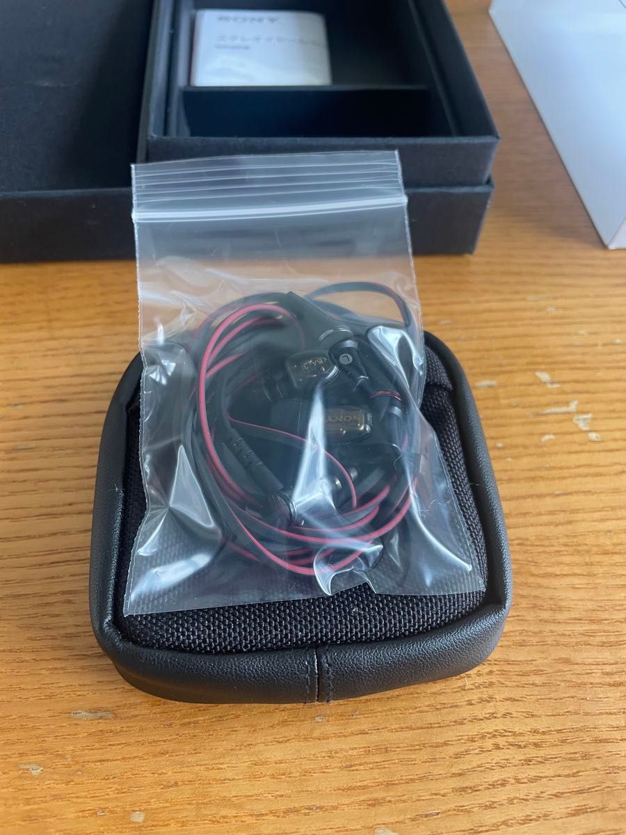 SONY XBA-300 生産完了品 希少 美品 リケーブル 可能 mmcx SONY XBA-300 生産完了品 希少 美品 リケーブル 可能 mmcx