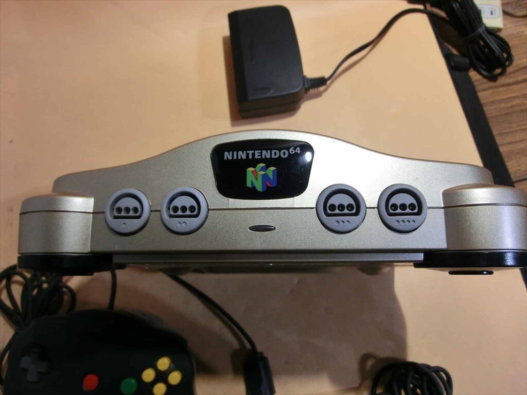 T【ヤ6-38】【80サイズ】△任天堂 Nintendo64 ゴールド NUS-001 T【ヤ6-38】【80サイズ】△任天堂 Nintendo64 ゴールド NUS-001
