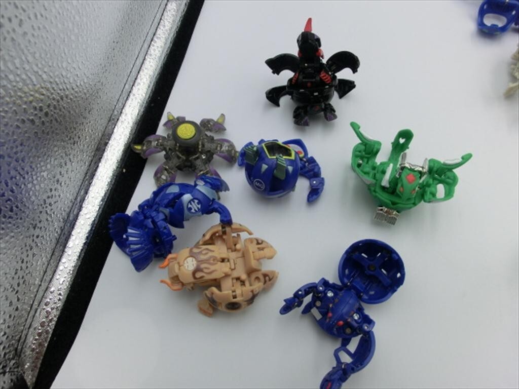 T【2s-12】【60サイズ】△爆丸 BAKUGAN セット/収納ケース付き T【2s-12】【60サイズ】△爆丸 BAKUGAN セット/収納ケース付き