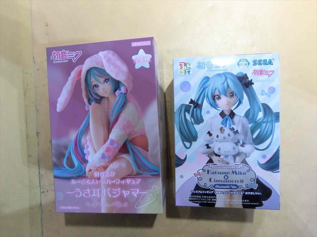T【ヨ6-36】【80サイズ】△未開封/初音ミク フィギュア 2種 T【ヨ6-36】【80サイズ】△未開封/初音ミク フィギュア 2種